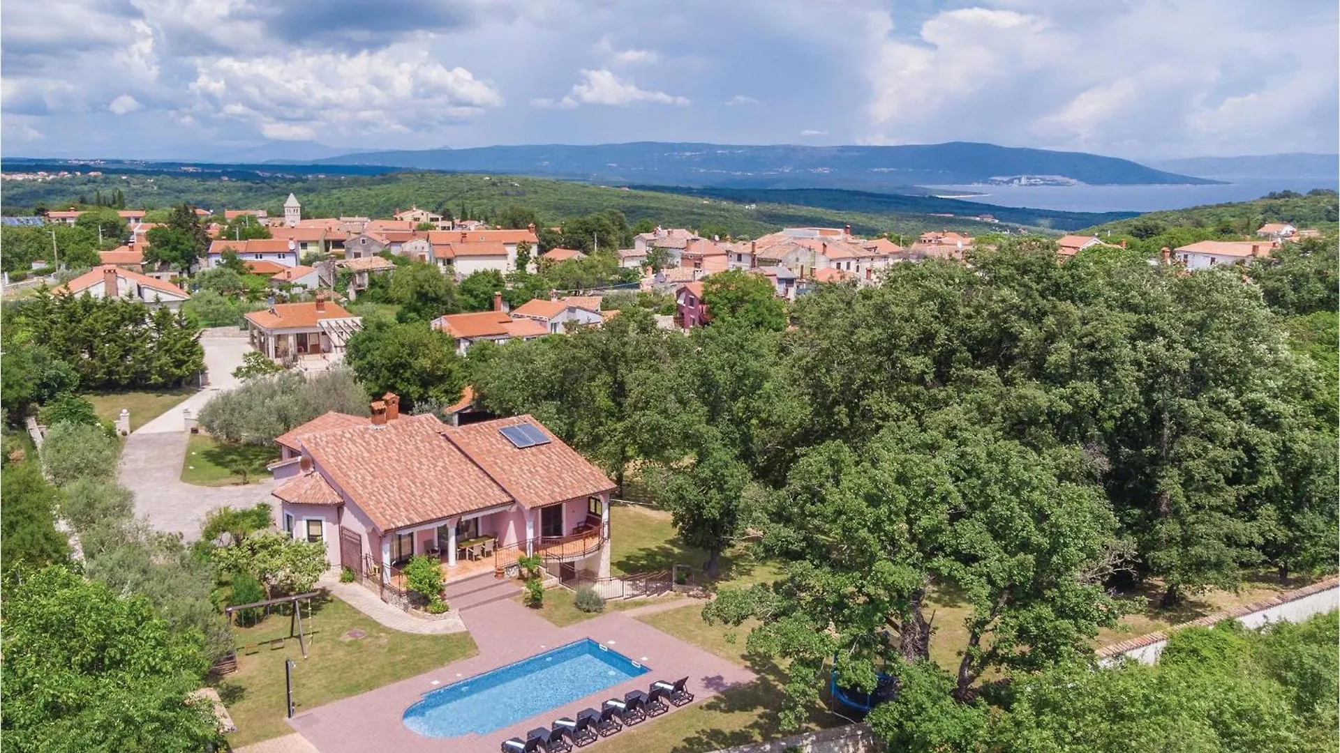 Holiday home Gorgeous Home In Krnica Kavran Croatia