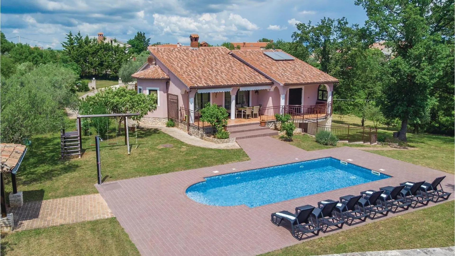 Gorgeous Home In Krnica Kavran