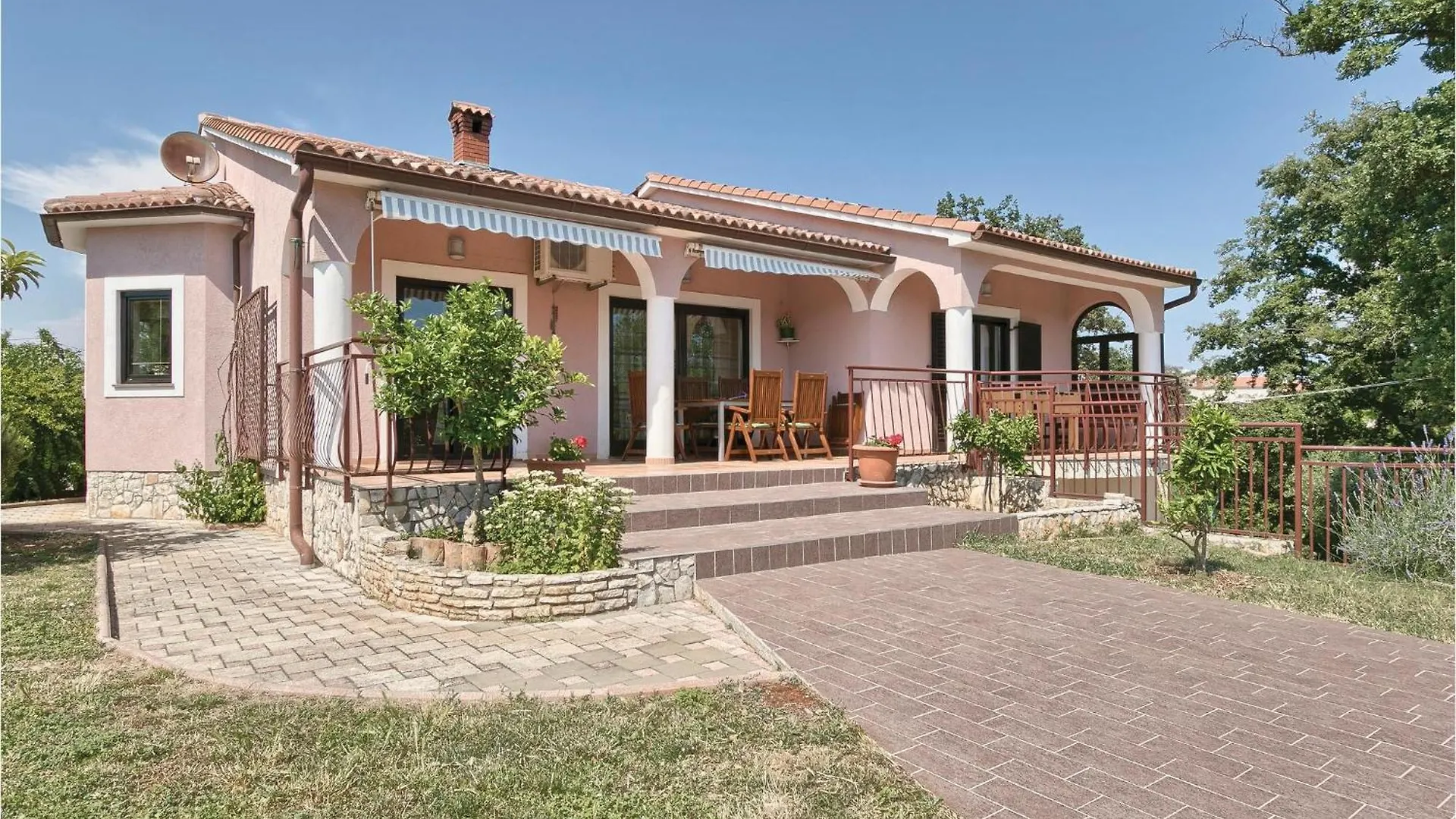 Gorgeous Home In Krnica Kavran